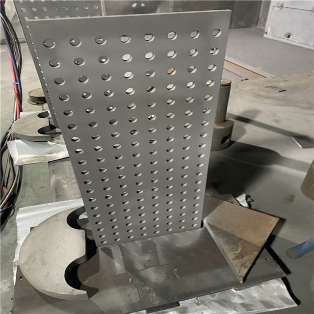 Custom Spray Tungsten Carbide Mesh Board