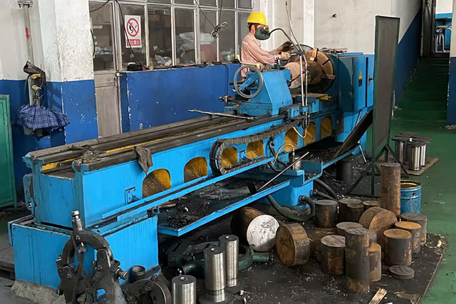 Lathe